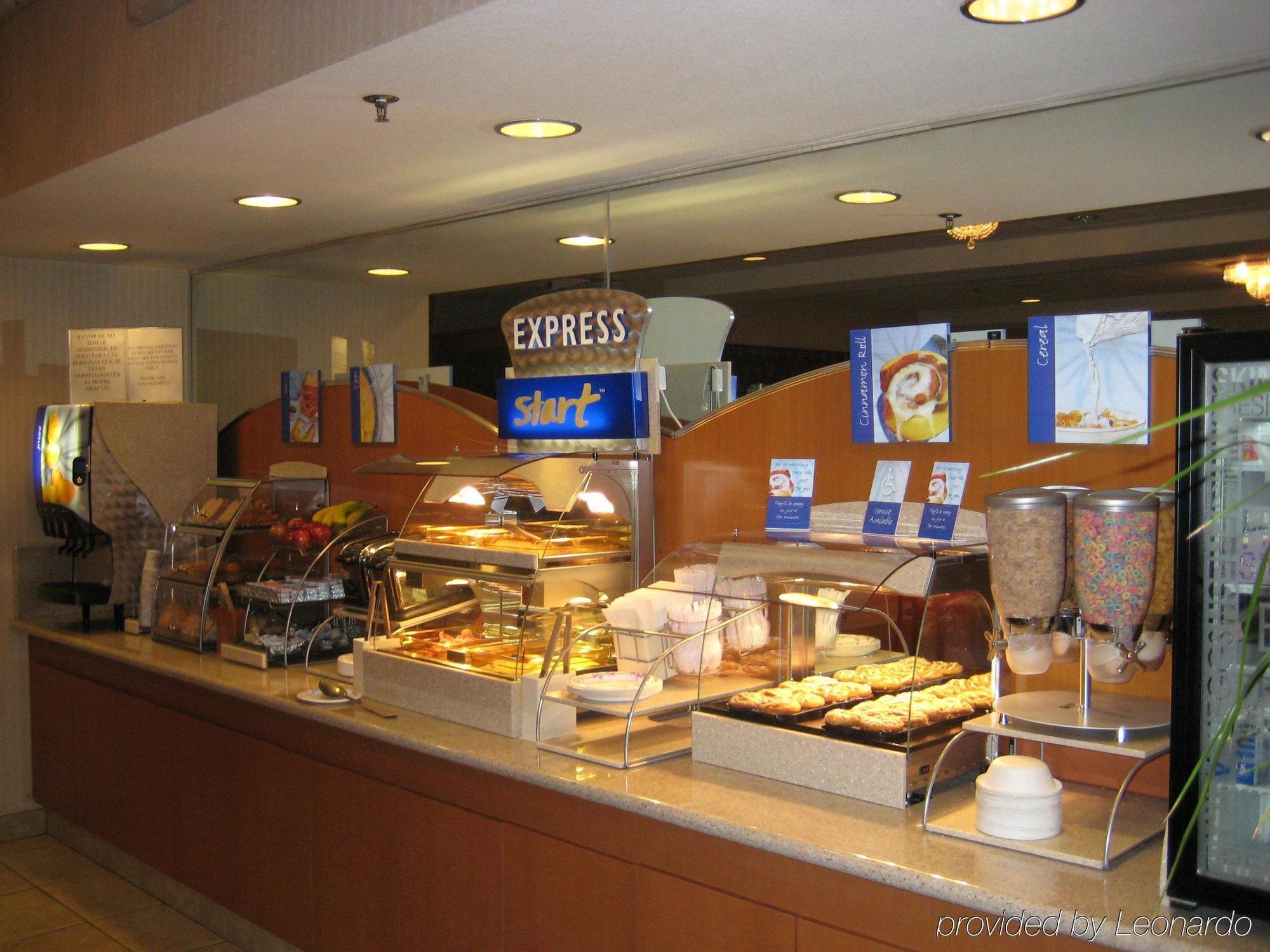 Holiday Inn Express & Suites Tracy By Ihg Restaurant photo